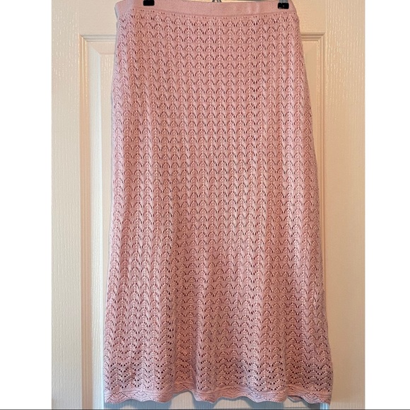 Cato Dresses & Skirts - CATO Skirt w Knit Overlay